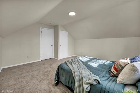 25595 Highland Road Richmond Heights OH 44143