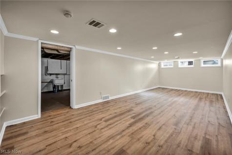 25595 Highland Road Richmond Heights OH 44143
