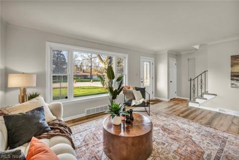 25595 Highland Road Richmond Heights OH 44143
