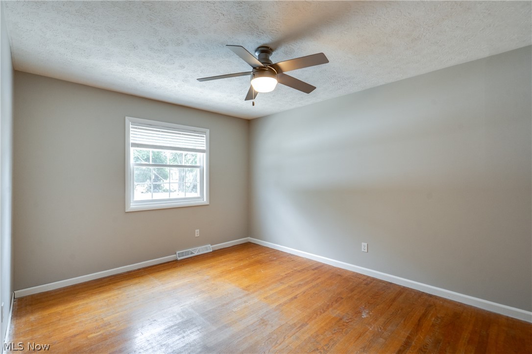 7320 Lourelton Avenue NW North Canton OH 44720