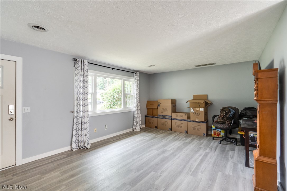7320 Lourelton Avenue NW North Canton OH 44720
