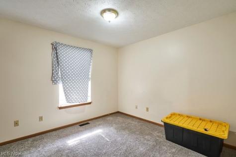 1843 Springfield Center Road Akron OH 44312