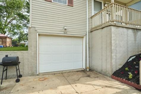 1843 Springfield Center Road Akron OH 44312