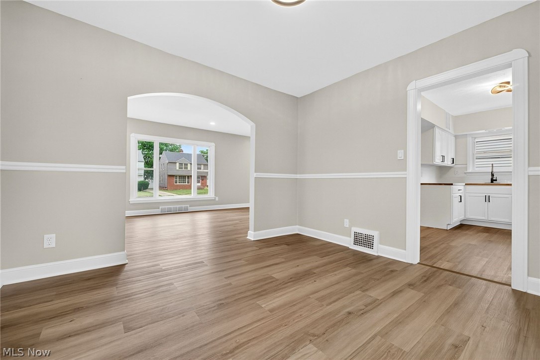 3802 Freemont Road South Euclid OH 44121