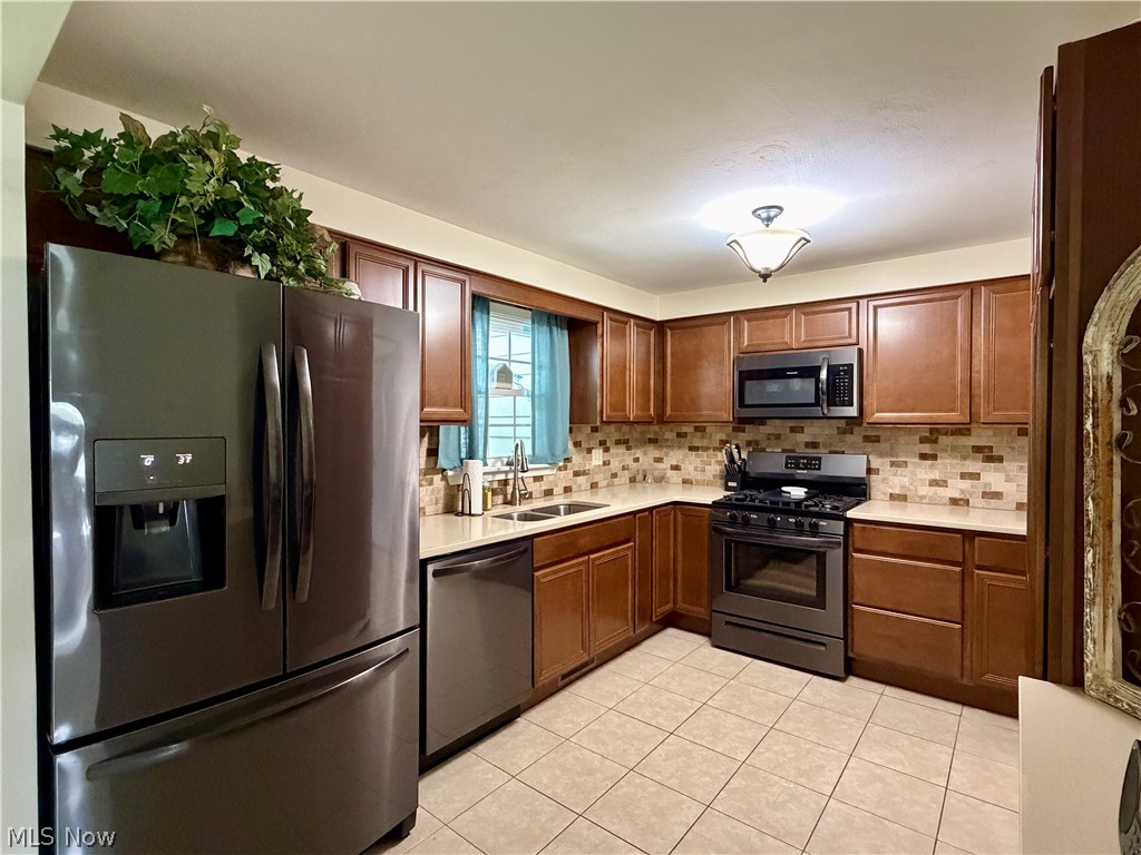 875 Princeton Avenue Amherst OH 44001