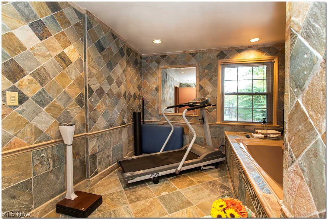 2677 Rocklyn Road Shaker Heights OH 44122
