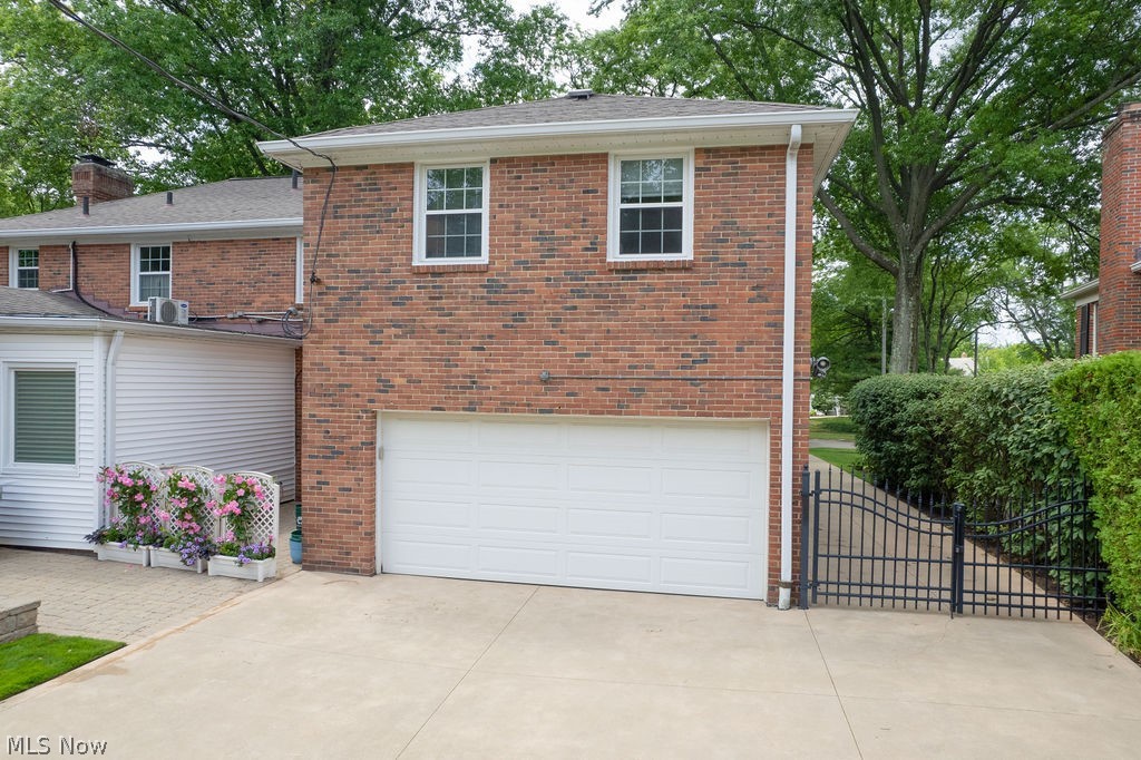 2677 Rocklyn Road Shaker Heights OH 44122
