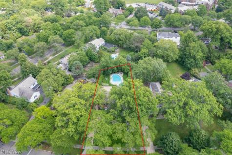 2677 Rocklyn Road Shaker Heights OH 44122