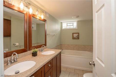 3920 Ashwood Street NW Canton OH 44708