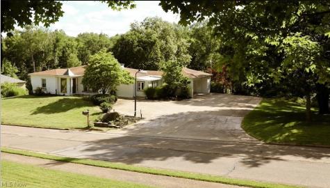 789 Colegate Drive Marietta OH 45750