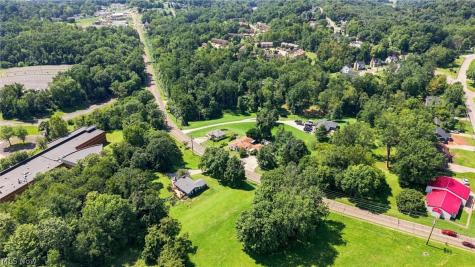789 Colegate Drive Marietta OH 45750