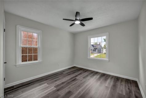 13533 Ellwood Avenue Cleveland OH 44135