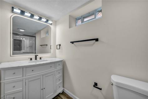 13533 Ellwood Avenue Cleveland OH 44135