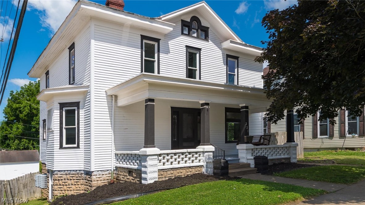 221 N 9th Street Cambridge OH 43725