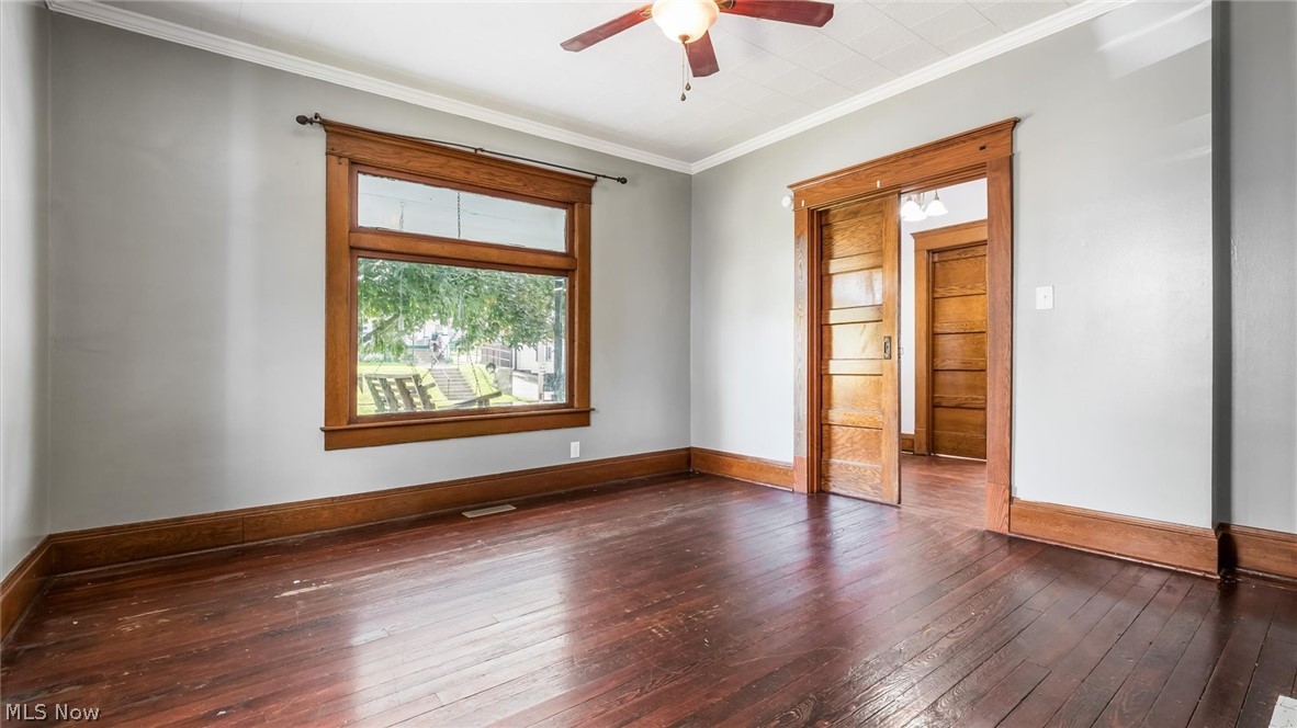 221 N 9th Street Cambridge OH 43725
