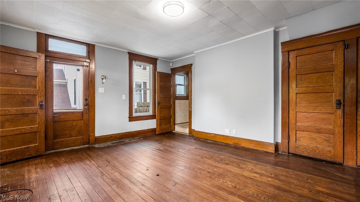 221 N 9th Street Cambridge OH 43725