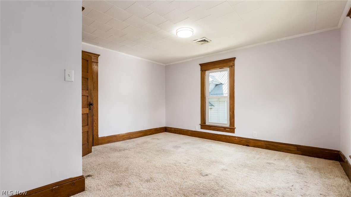 221 N 9th Street Cambridge OH 43725