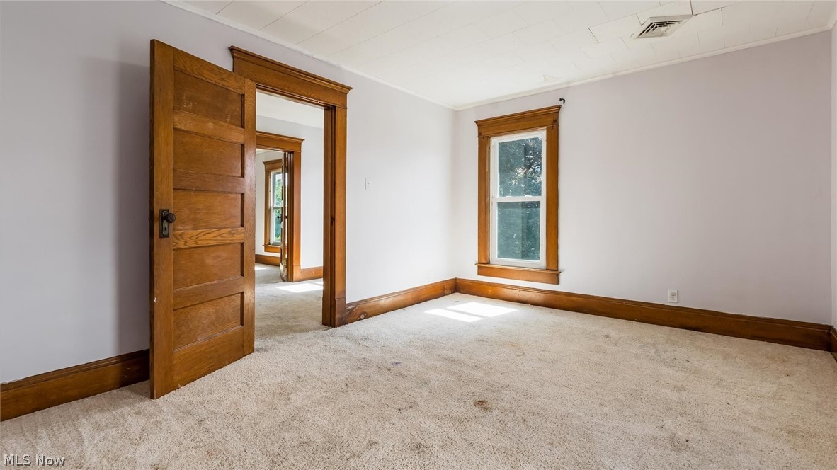 221 N 9th Street Cambridge OH 43725