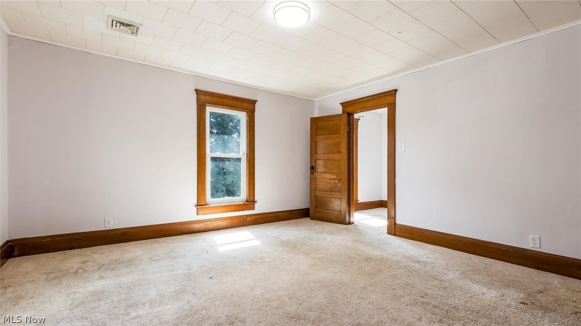 221 N 9th Street Cambridge OH 43725