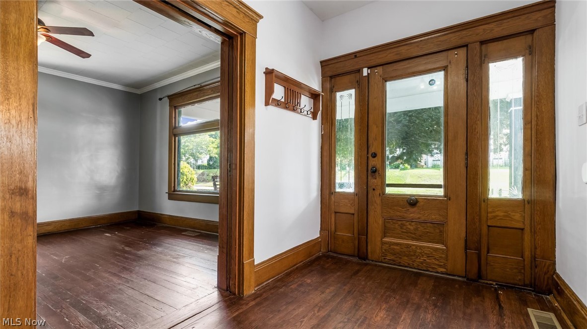 221 N 9th Street Cambridge OH 43725