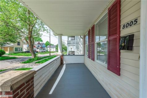 8005 Vineyard Avenue Cleveland OH 44105