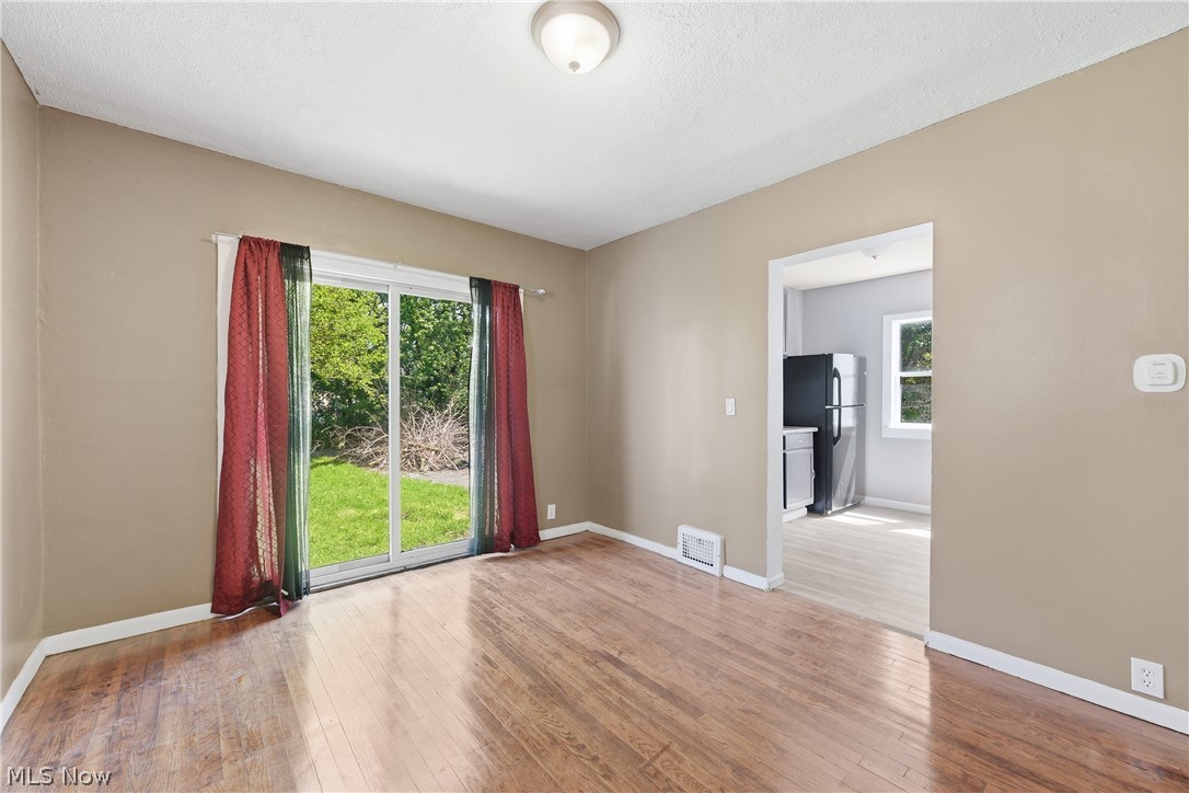 8005 Vineyard Avenue Cleveland OH 44105