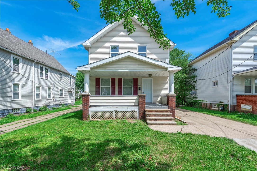 8005 Vineyard Avenue Cleveland OH 44105