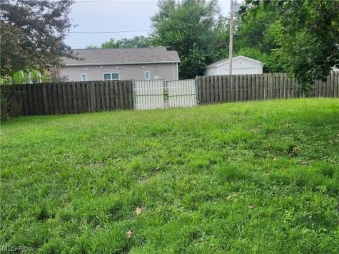 2922 Minnie Avenue Cleveland OH 44104