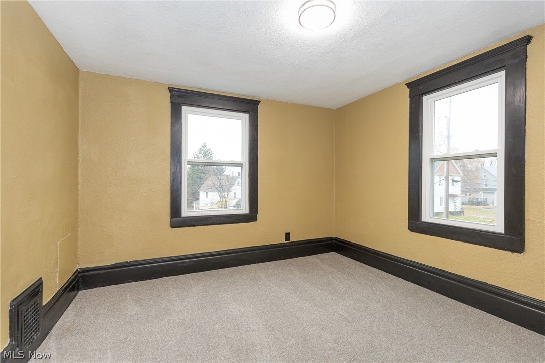 258 Oberlin Court Akron OH 44311