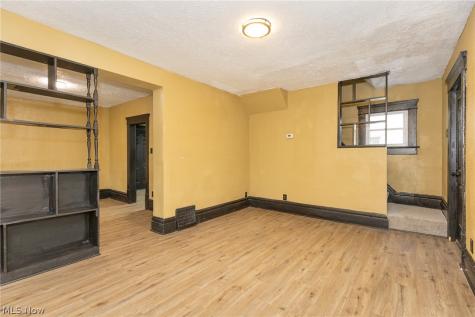 258 Oberlin Court Akron OH 44311