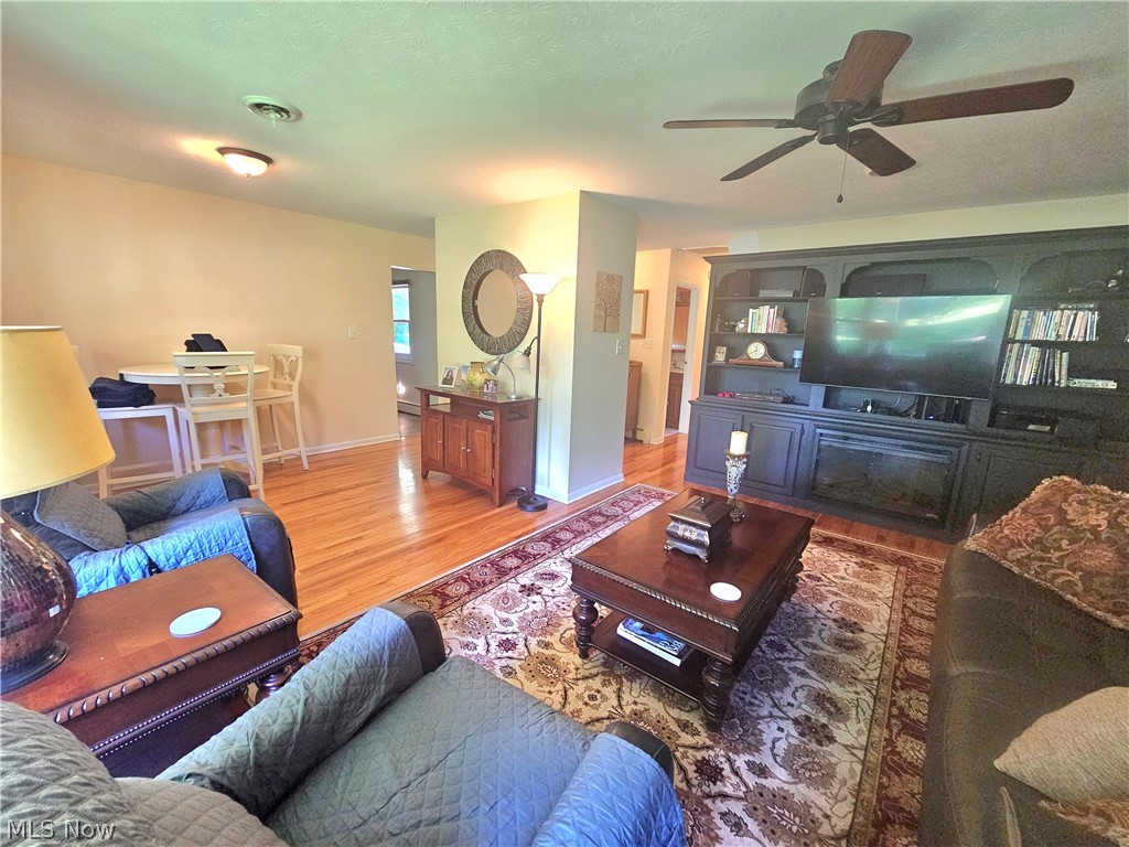 3599 Hoagland Blackstub Road Cortland OH 44410
