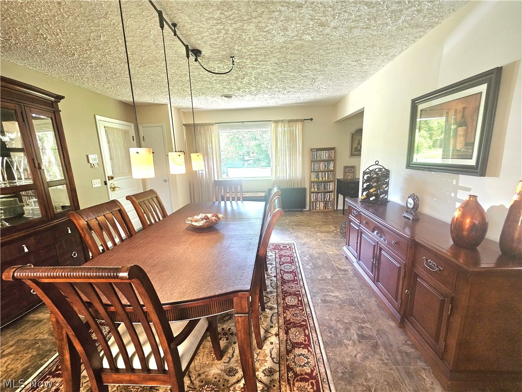 3599 Hoagland Blackstub Road Cortland OH 44410