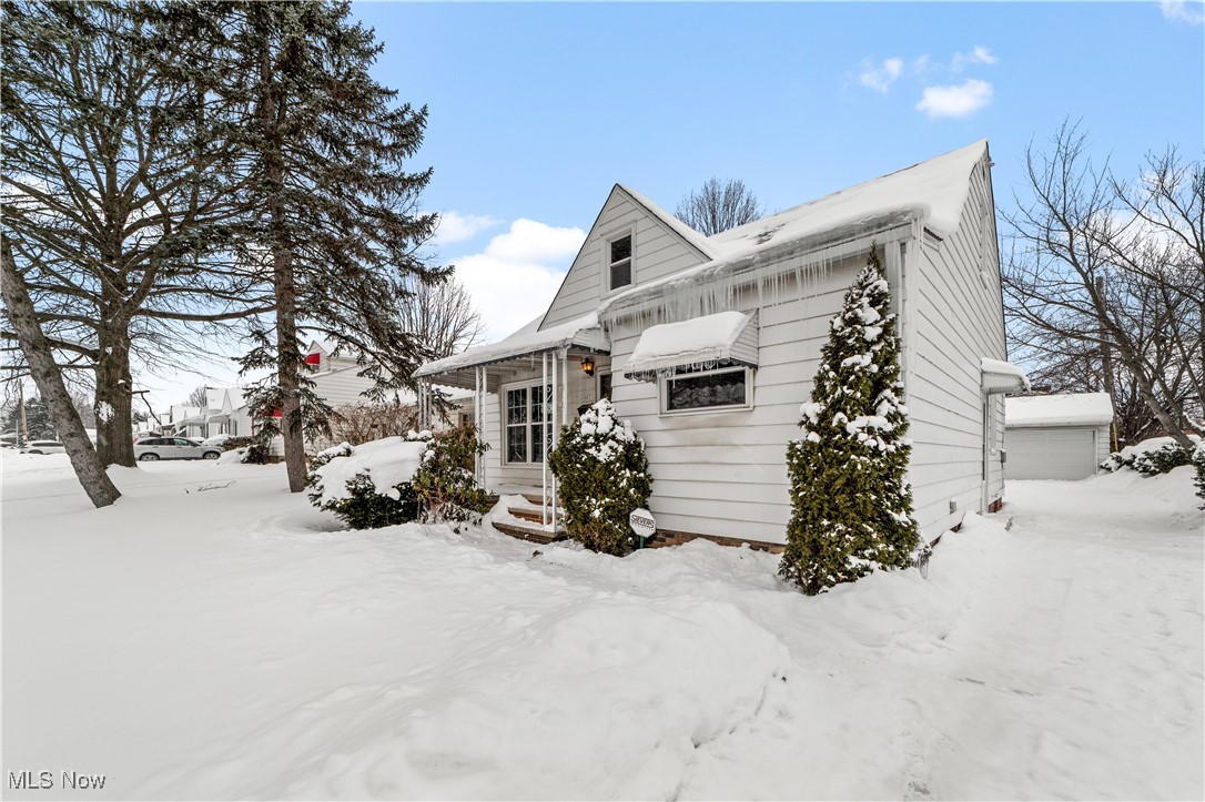 12027 Derby Road Garfield Heights OH 44125