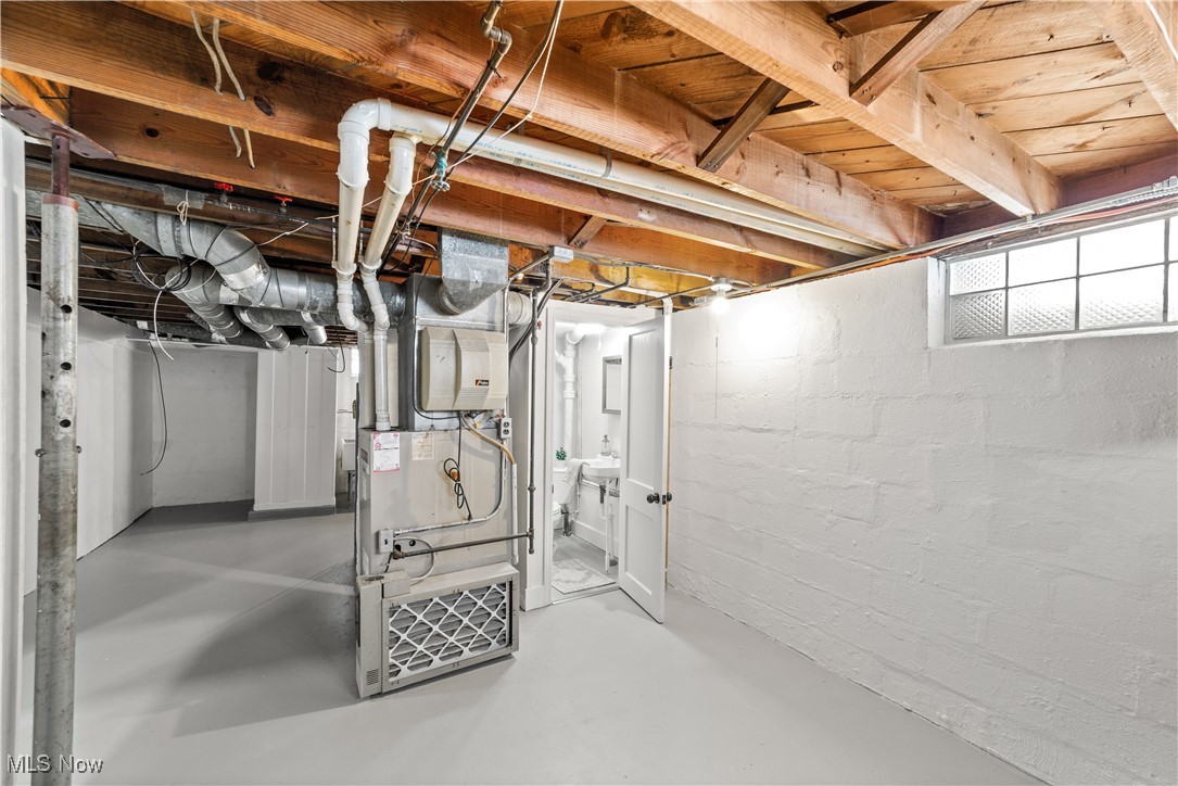 12027 Derby Road Garfield Heights OH 44125