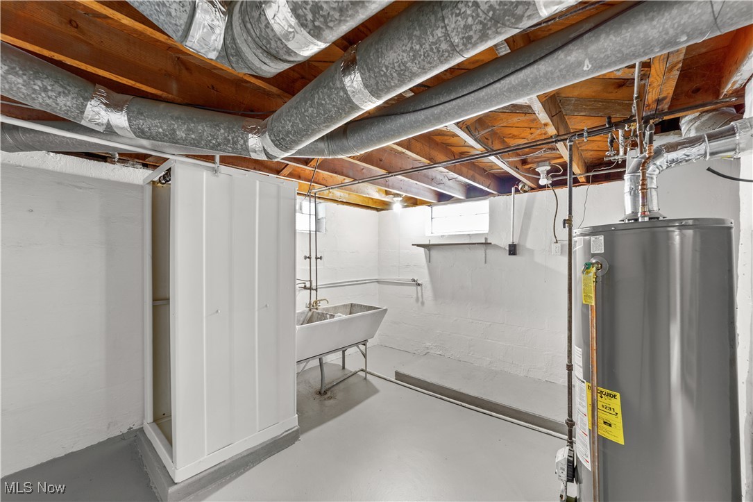 12027 Derby Road Garfield Heights OH 44125