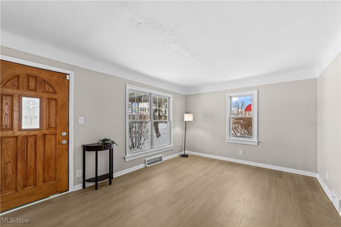 12027 Derby Road Garfield Heights OH 44125