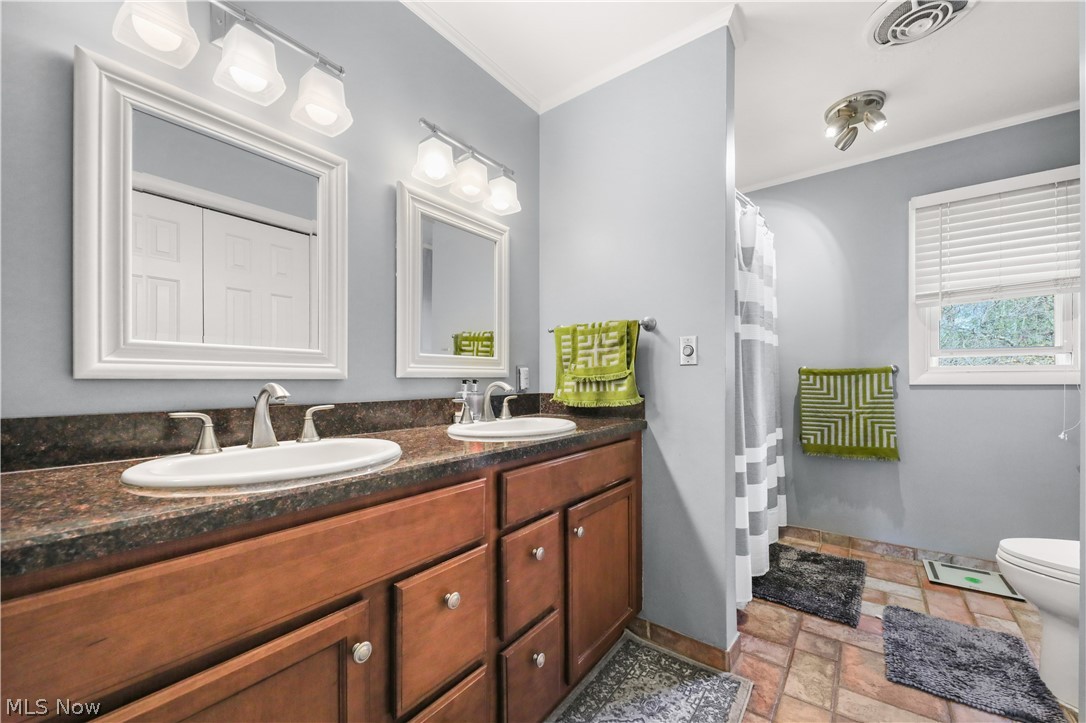4281 Scarlet Oak Drive Copley OH 44321