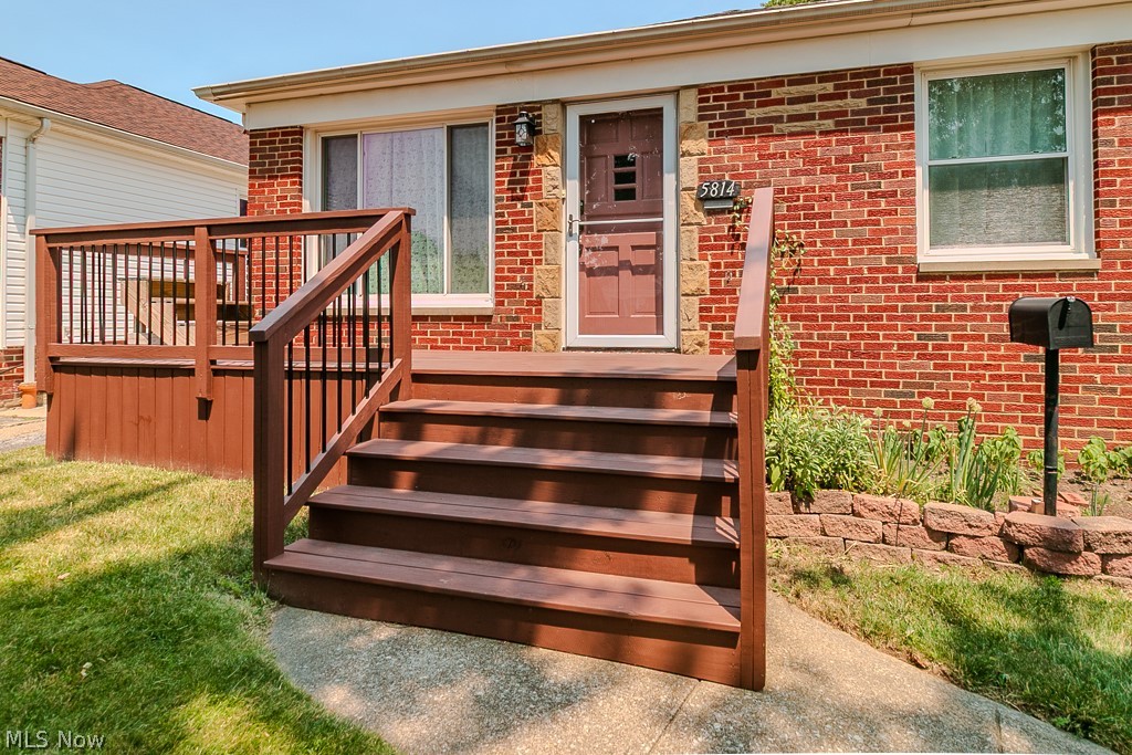 5814 Sunderland Drive Parma OH 44129