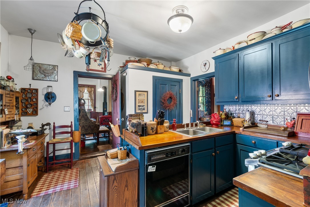 214 Main Street Zoar OH 44697