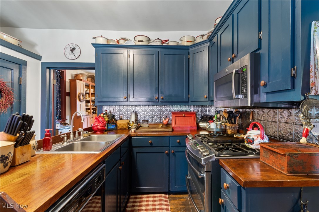 214 Main Street Zoar OH 44697
