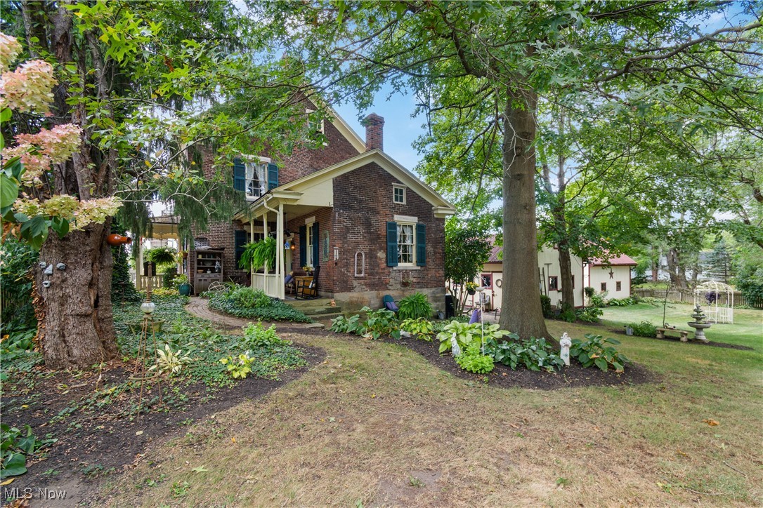 214 Main Street Zoar OH 44697
