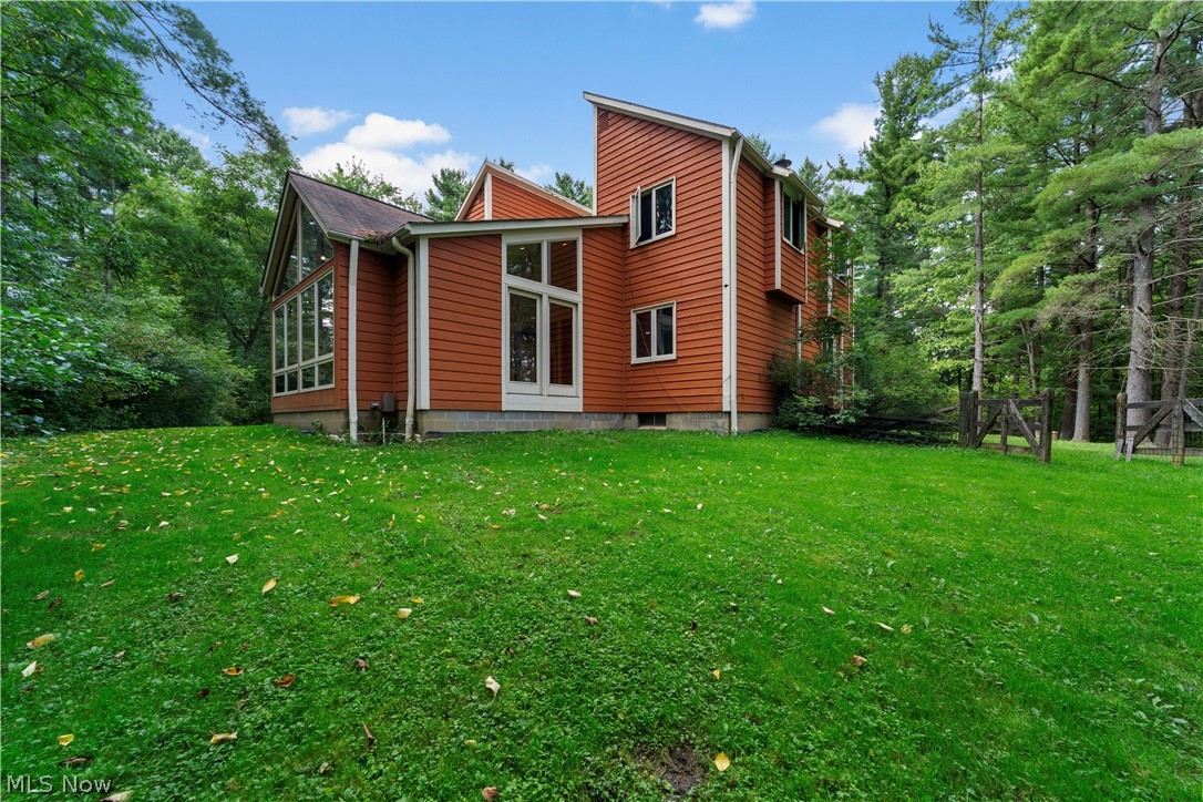 11360 Pine Acres Lane Chesterland OH 44026