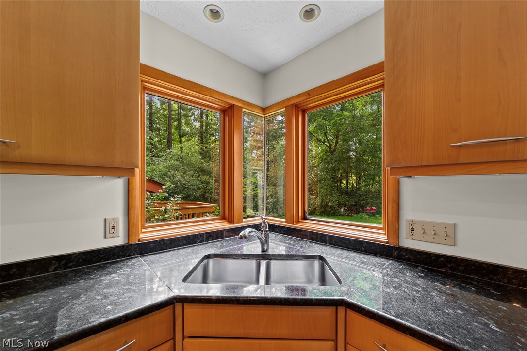 11360 Pine Acres Lane Chesterland OH 44026