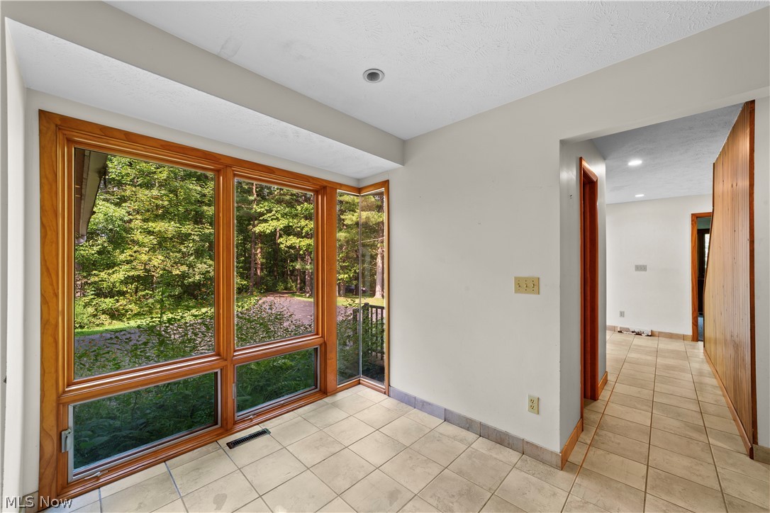 11360 Pine Acres Lane Chesterland OH 44026