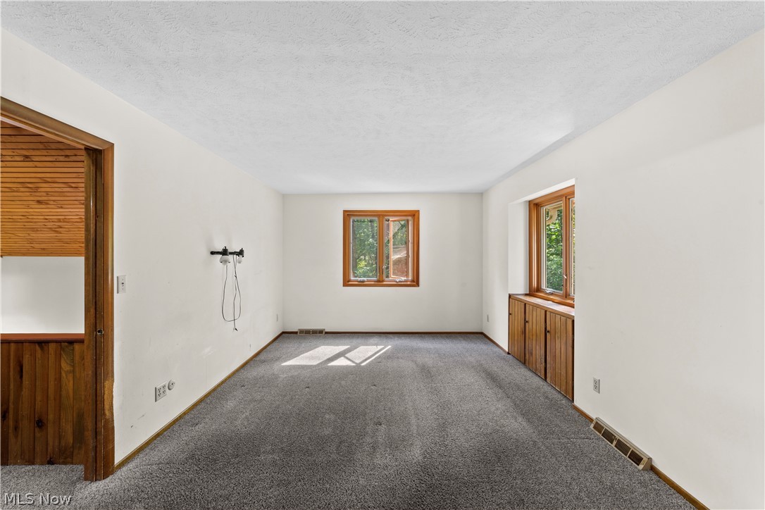 11360 Pine Acres Lane Chesterland OH 44026