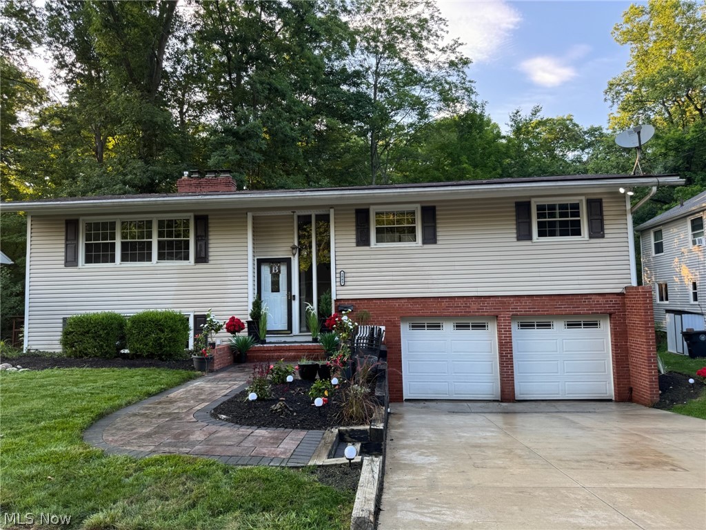1883 Ashwood Drive Akron OH 44313