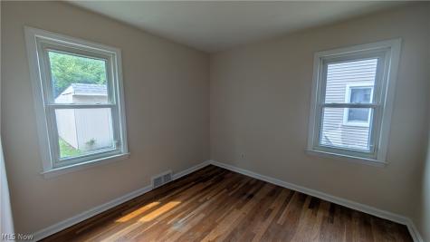 270 E 330th Street Willowick OH 44095