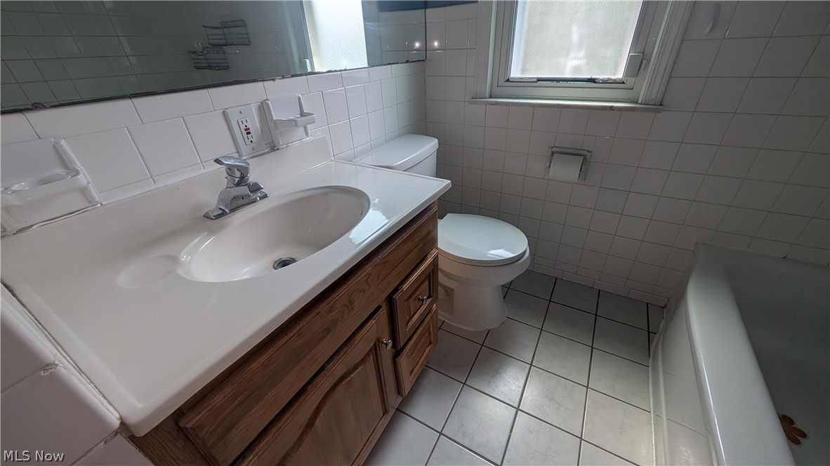270 E 330th Street Willowick OH 44095