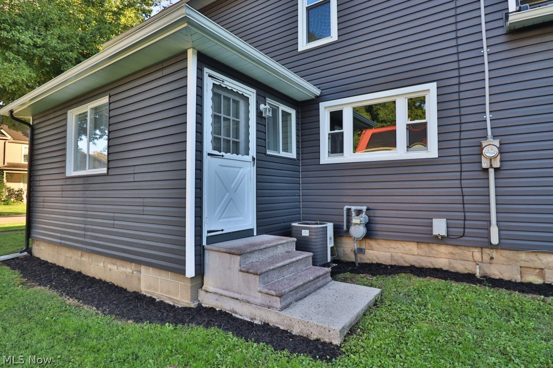 416 4th Street Warsaw OH 43844
