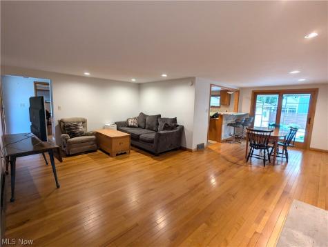 433 Pioneer Avenue Kent OH 44240